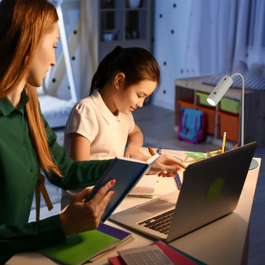 FlexiLume – Flexible, Magnetic LED Lamp